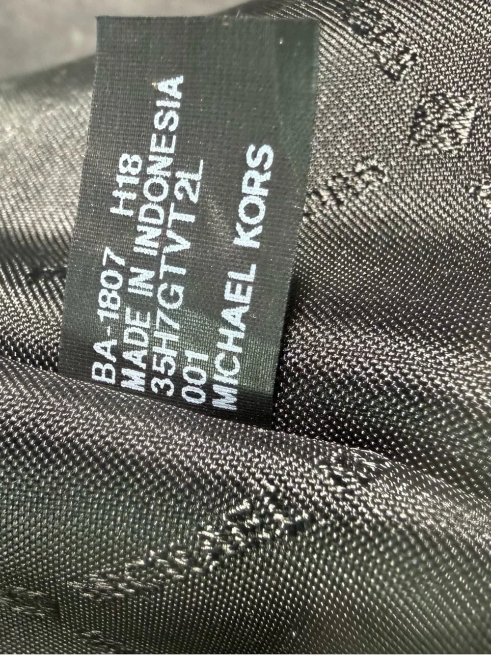 Michael Kors saffiano leather tote purse